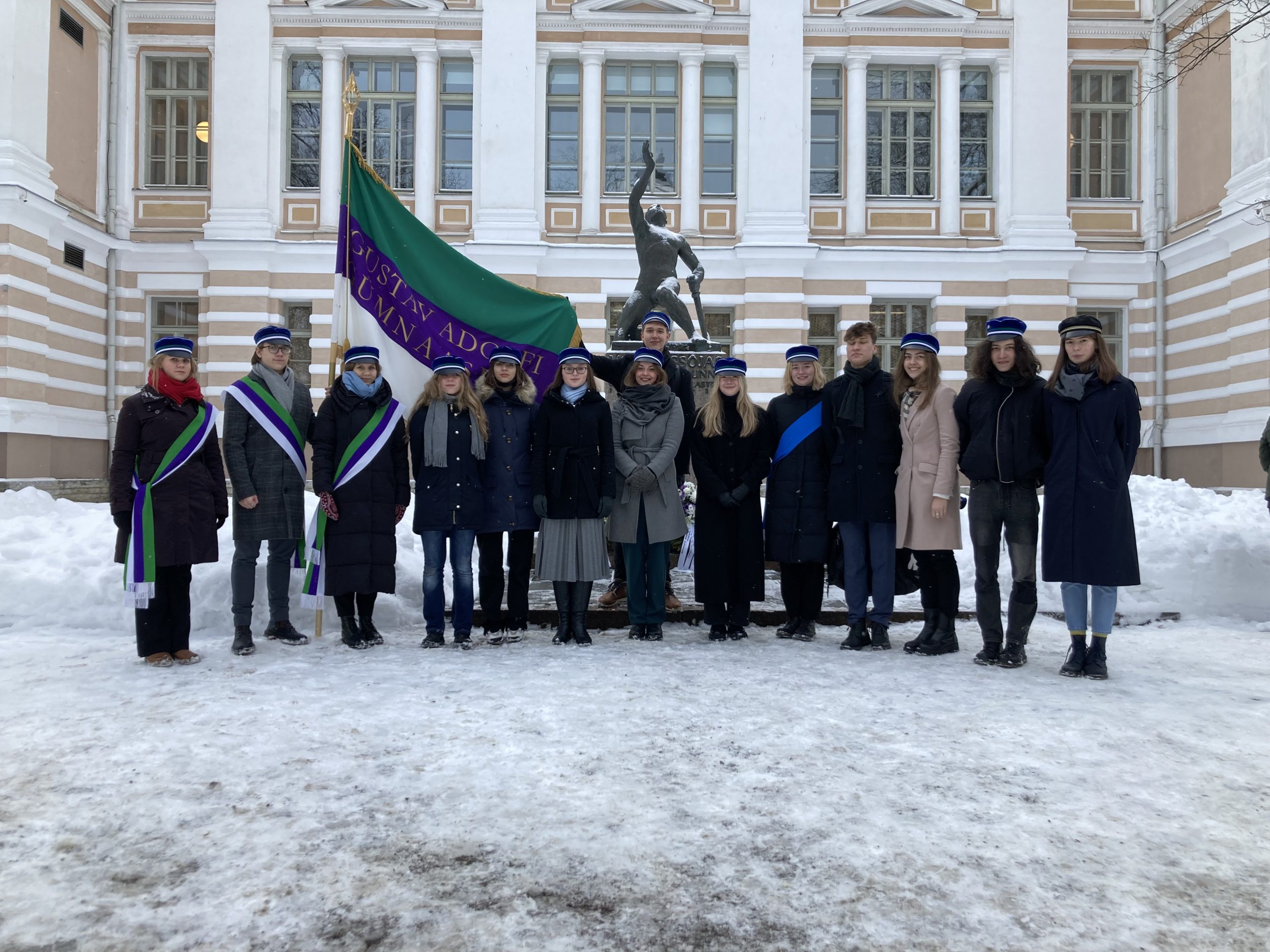 Read more about the article G5 koolid tähistasid Tartu rahu 102. aastapäeva